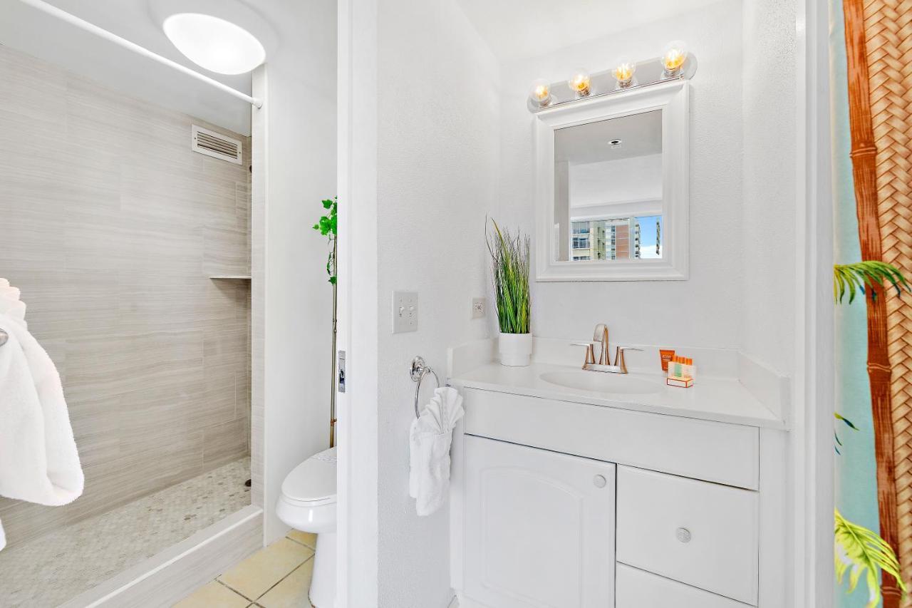 Beautiful Studio In The Heart Of Vibrant Waikiki Honolulu Buitenkant foto